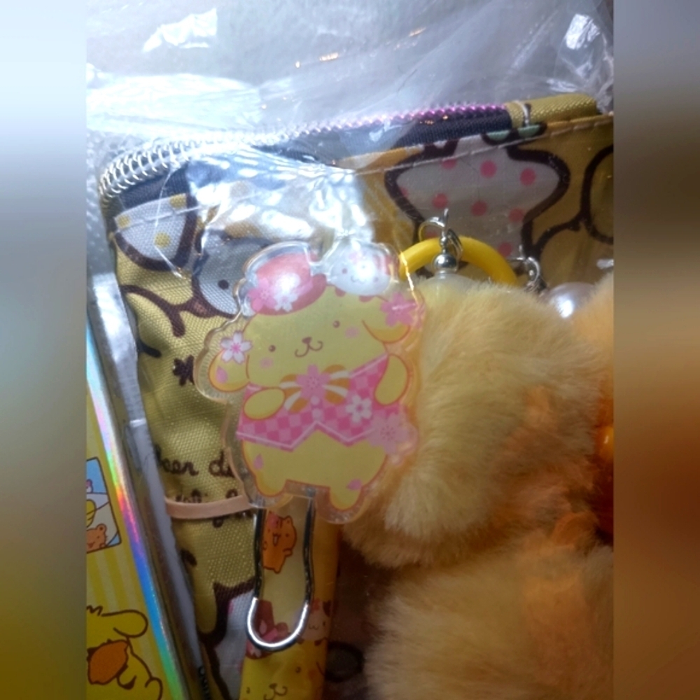 Sanrio Pompompurin 8 PC Gift Set - Picture 12 of 14
